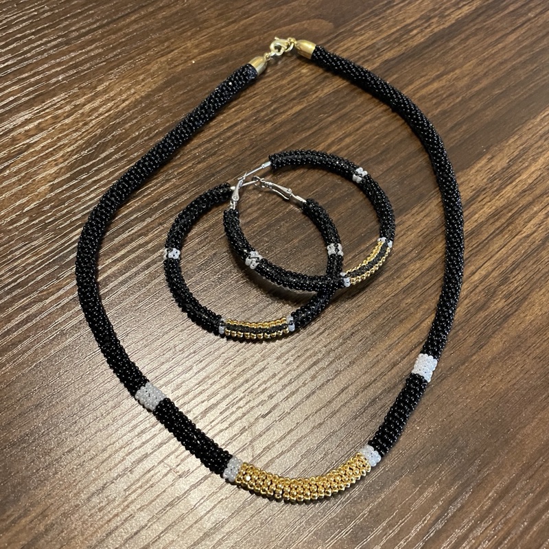 Black and Gold Hoop Set