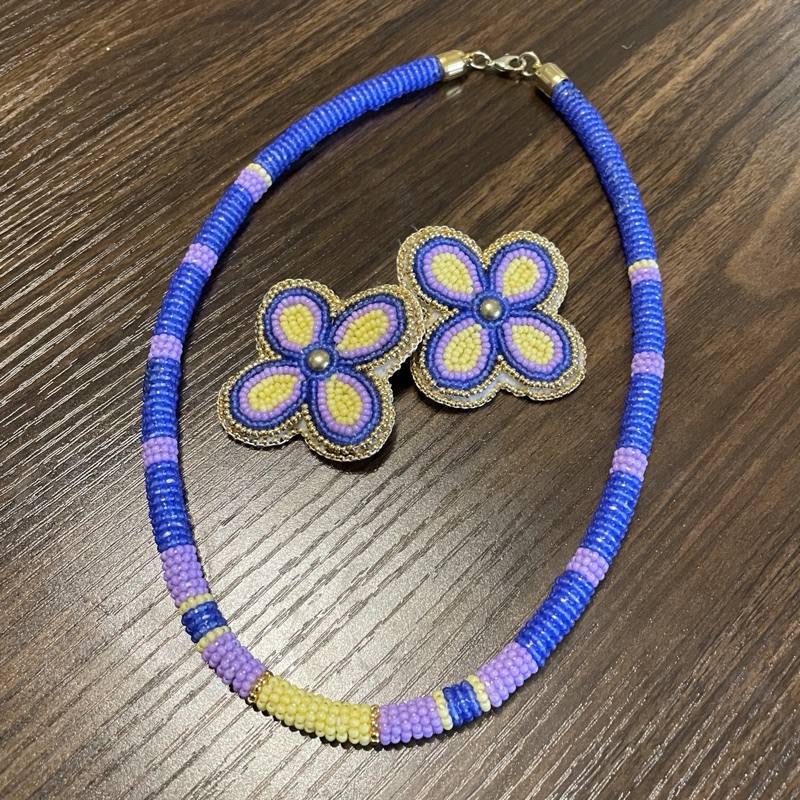 Lilac and Yellow Flower Set